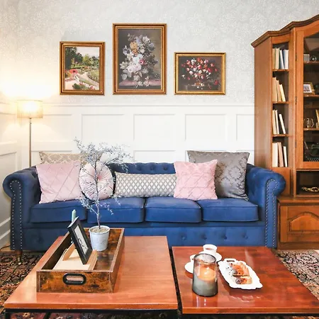 Snila Apartment